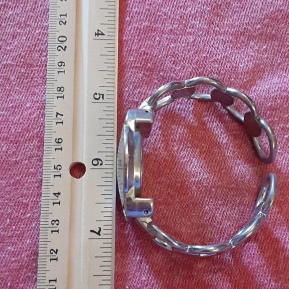 🌹Ladies watch circles bracelet cuff watch - Picture 6 of 6